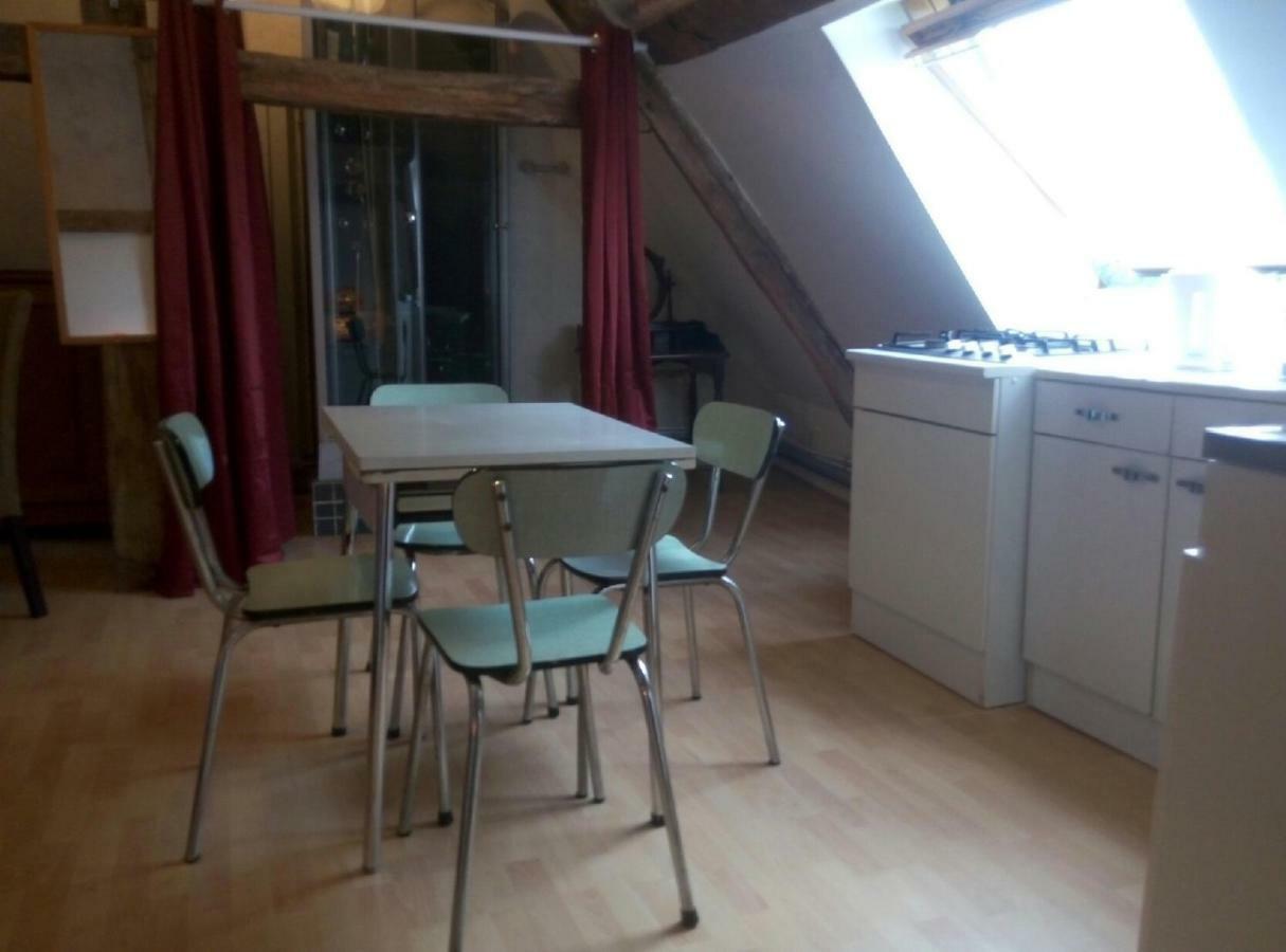 Studio Dans Un Cadre Champetre Moiry Exterior photo